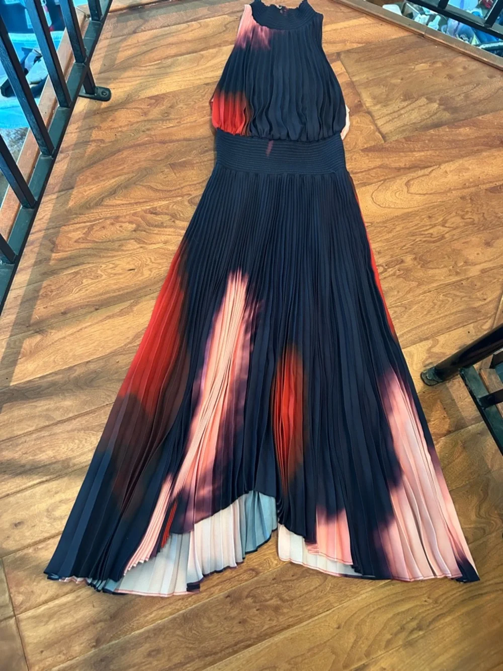 ALC Renzo II Satin Pleated Dress 
Size 4 - Picture 2 of 11